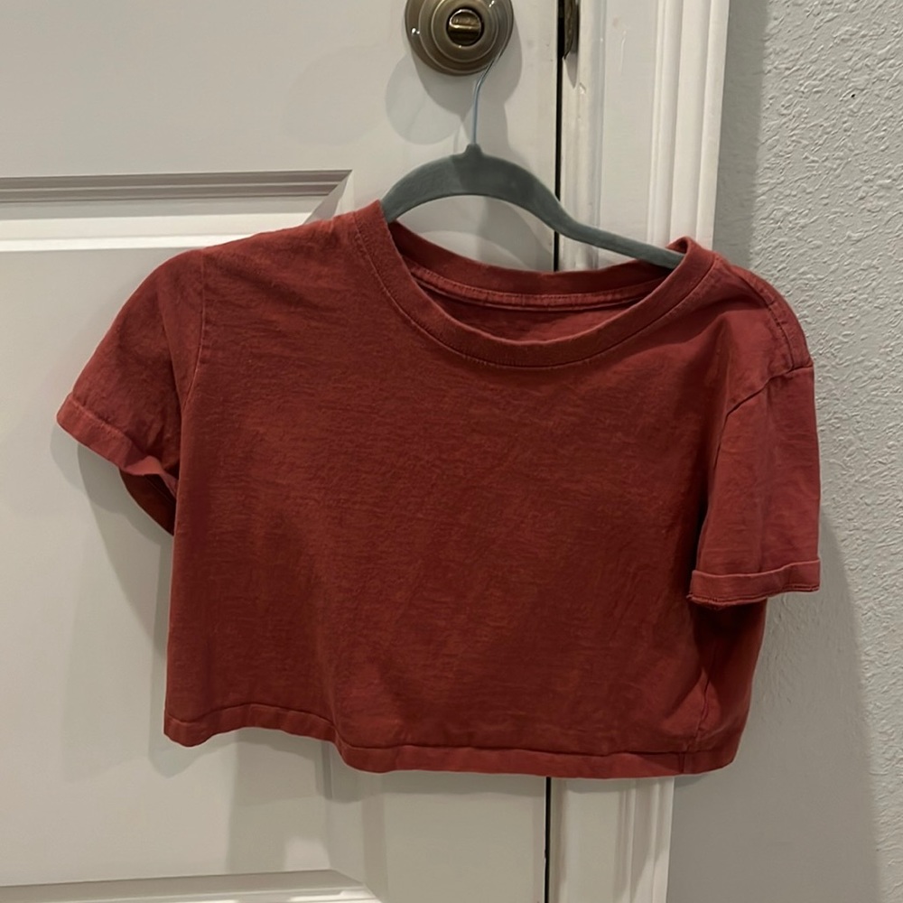 urban outfitters crop top